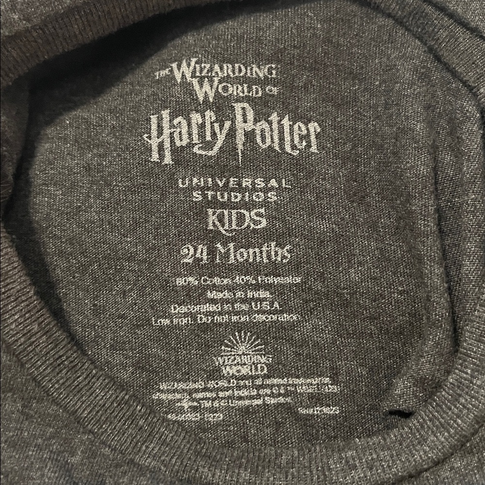 Harry Potter Hogwarts Crest Bodysuit - Picture 3 of 4